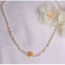 Smrblomst Halskde Med ferskvandsperler